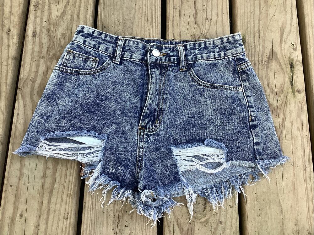 SHEIN Melting Smiley Face Acid Wash Denim Shorts Womens Small Size 4 Distressed